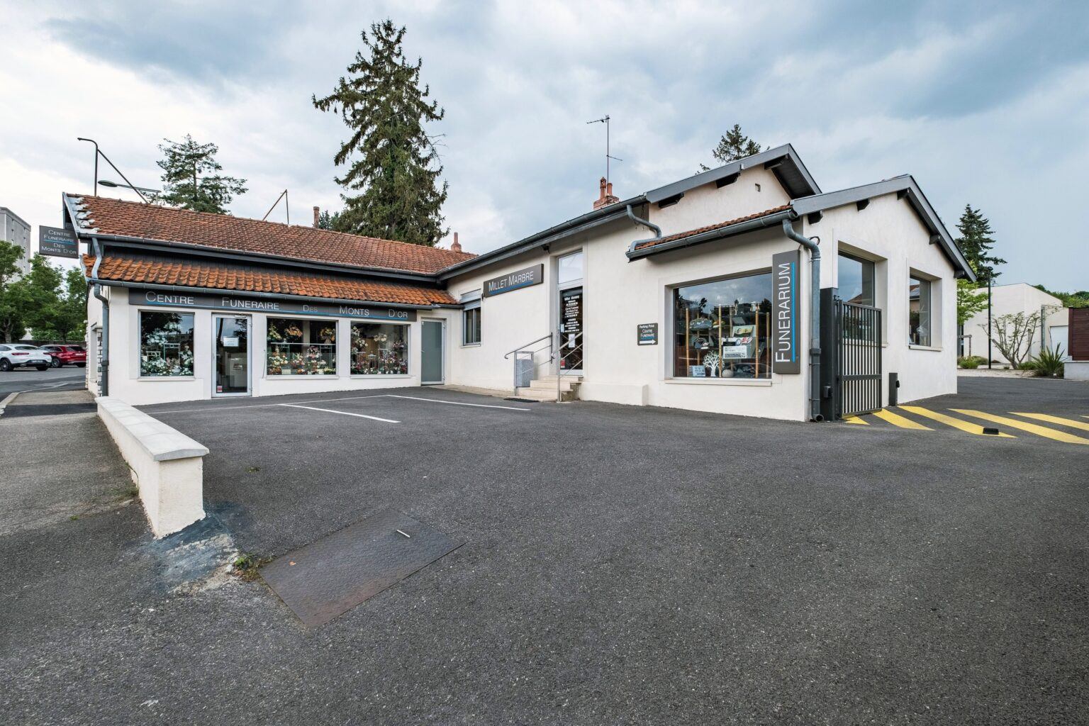 Pompes Funèbres Marbrerie des Monts d'Or Champagne au Mont d'Or